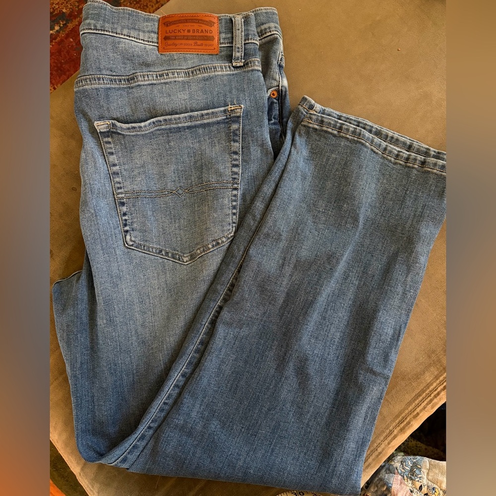 Lucky Brand Men's 223 Straight Stretch Denim Jeans